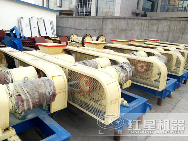 石子对辊式破碎机型号多 石子对辊式破碎机型号多