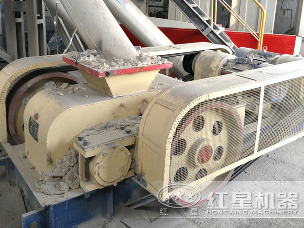红星对辊式破碎机现场图 红星对辊式破碎机现场图