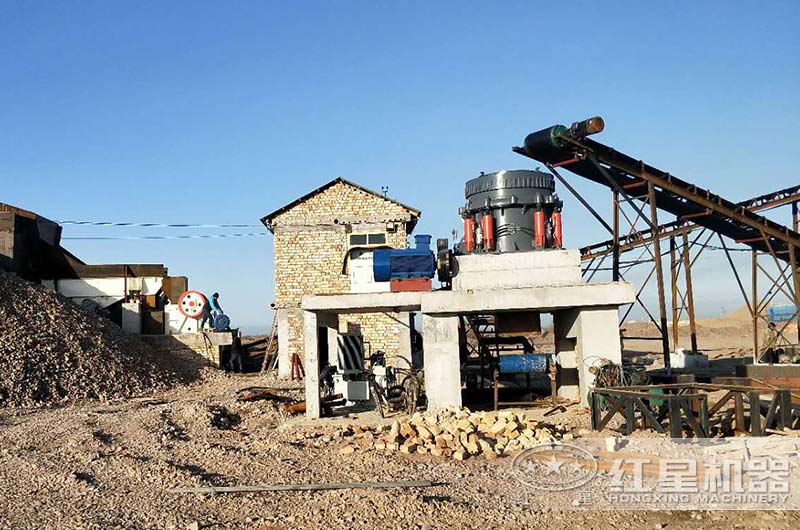 矿山破碎机作业现场 矿山破碎机作业现场