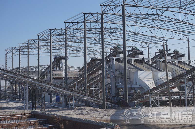 矿山破碎机作业现场 矿山破碎机作业现场