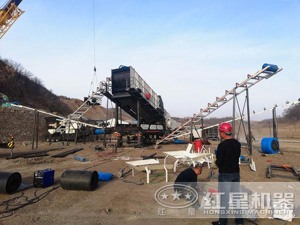 移动破碎站生产现场 移动破碎站生产现场
